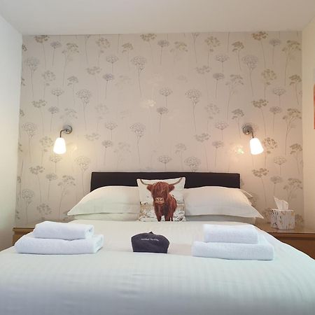 Carnaburg Guesthouse トバモーリ エクステリア 写真