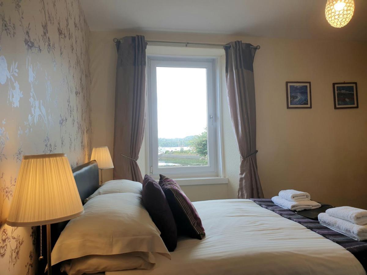 Carnaburg Guesthouse トバモーリ エクステリア 写真
